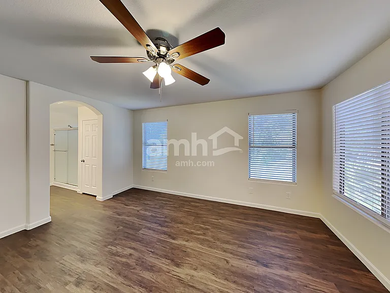 12866 W Alvarado Rd — Photo 11
