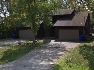 423 W Valley Rd, Appleton, WI 54915