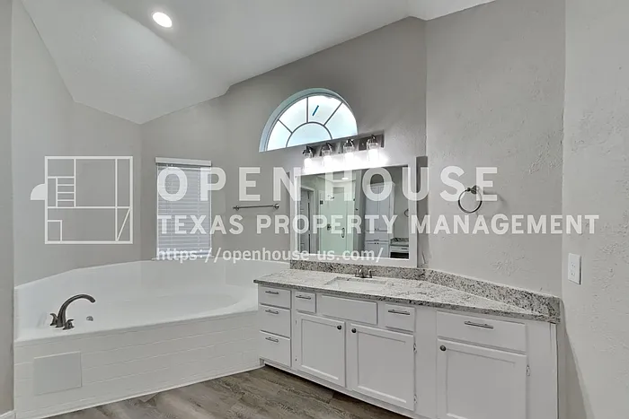 21643 Bay Palms Dr — Photo 12