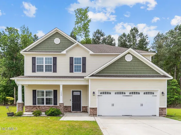 3000 Fox Glove Dr, Winterville, NC 28590