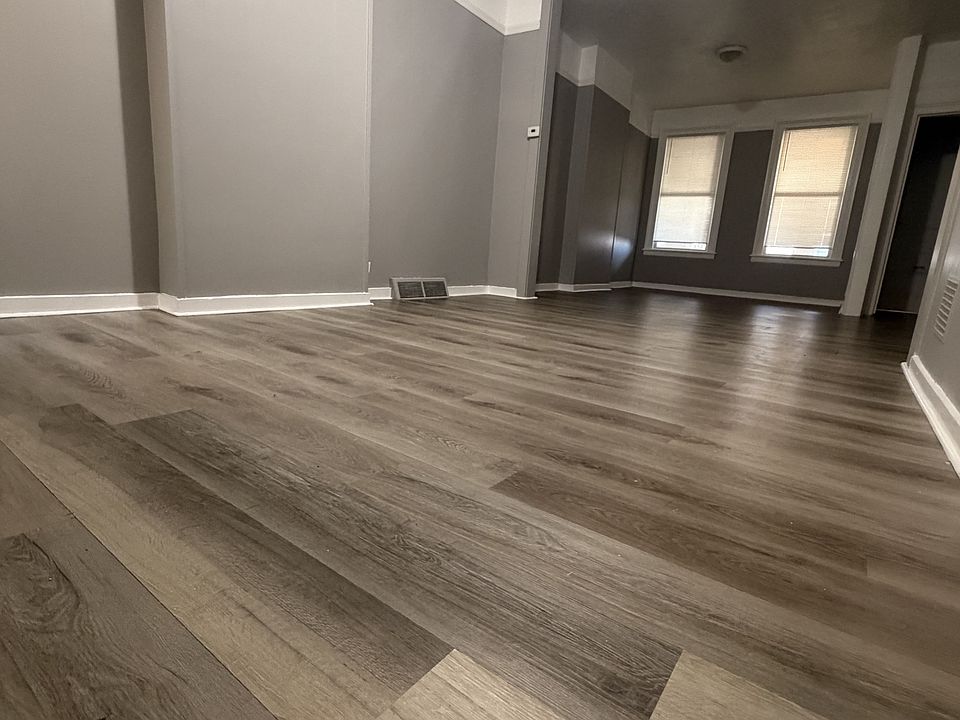 1st image of 285 Hanover St #1