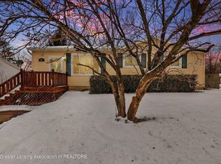 1561 Huntshire Dr, Holt, MI 48842