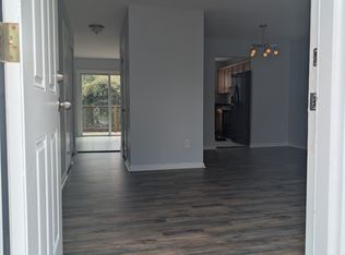 1109 Holmespun Dr, Pasadena, MD 21122