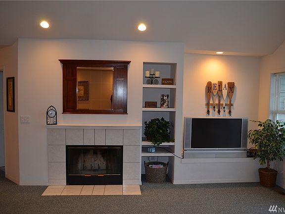 4th image of 204 Parkway Dr
