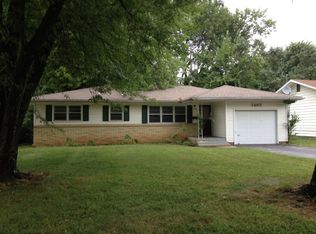 1465 E Broadmoor St, Springfield, MO 65804