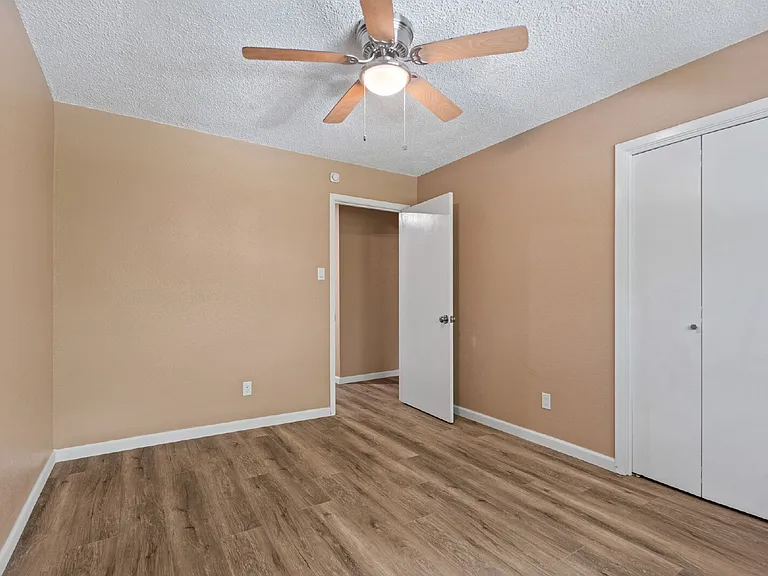 6713 Biggs Ct — Photo 15