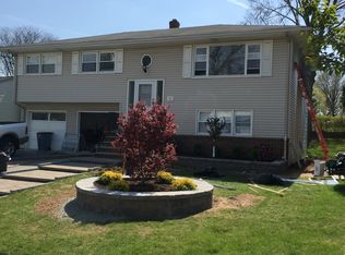 91 Thanksgiving Ln, Clifton, NJ 07013