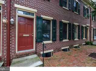 29 Adele Aly, West Chester, PA 19382