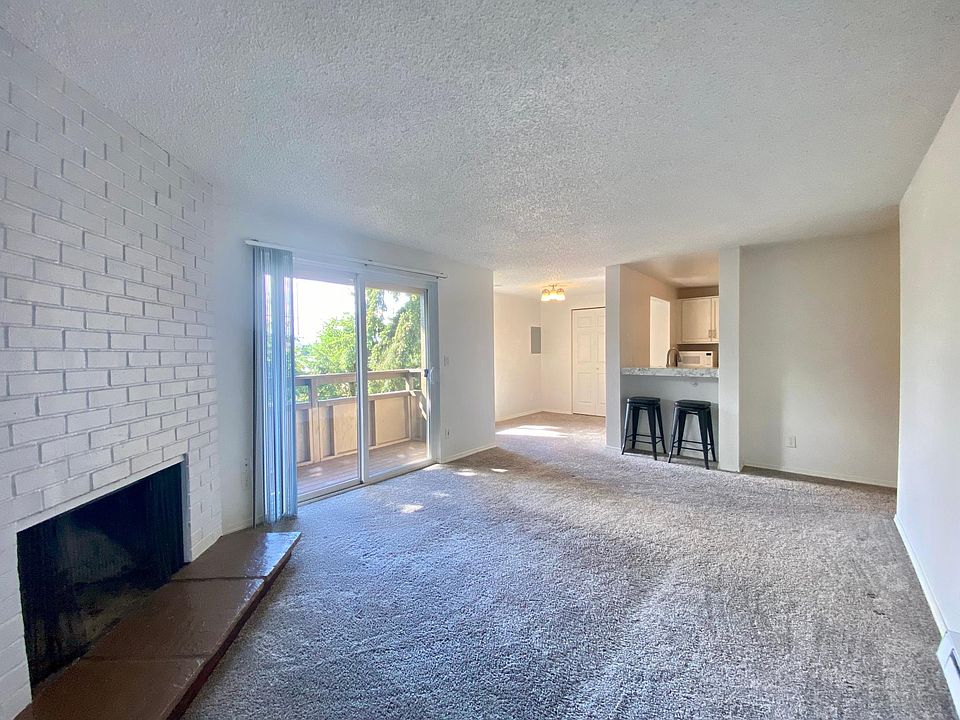 1st image of 4731 176th St SW APT K6