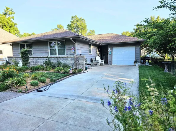 604 Elk St, Seneca, KS 66538