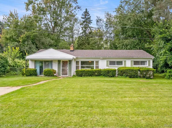 27103 Bennett, Redford, MI 48240