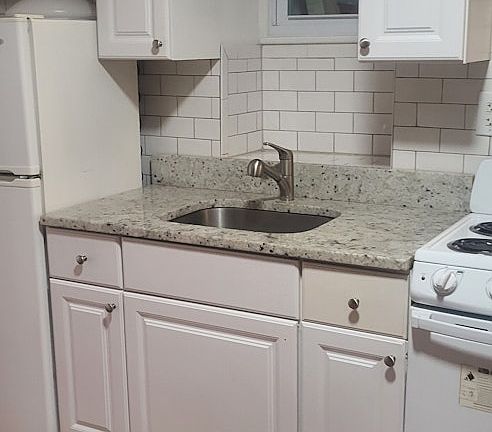 2nd image of 412 E 9th St APT 3