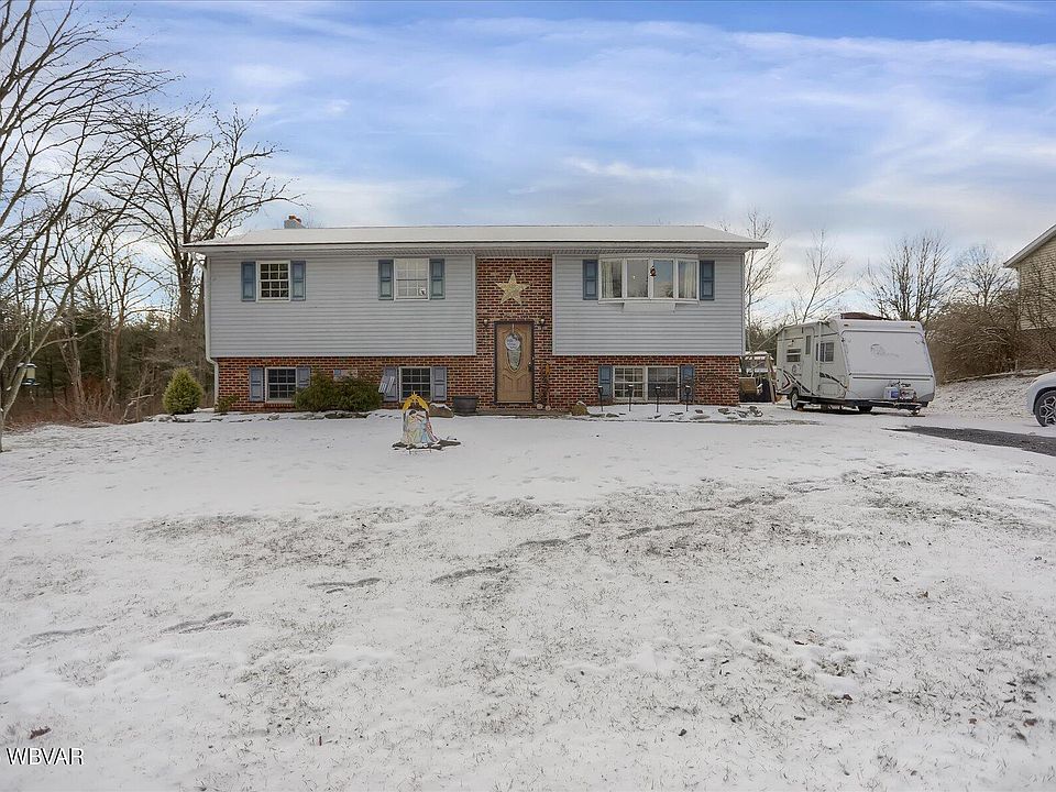 1st image of 1032 Pine Dr