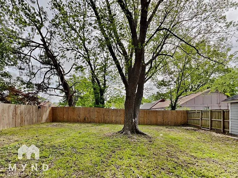 7256 Rose Trail Dr — Photo 18