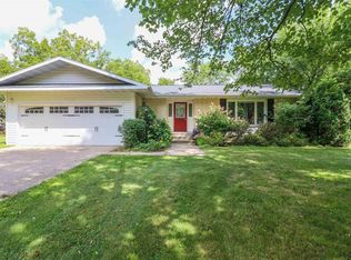 207 Webster St, Almond, WI 54909