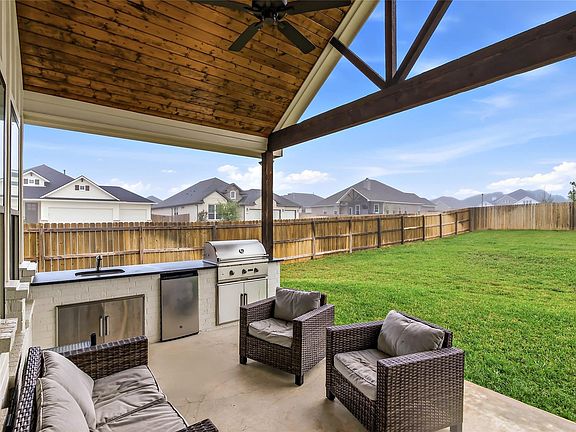 4th image of 3512 Castine Ct
