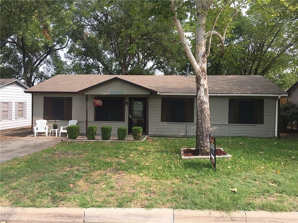1st image of 8424 Quebec Dr