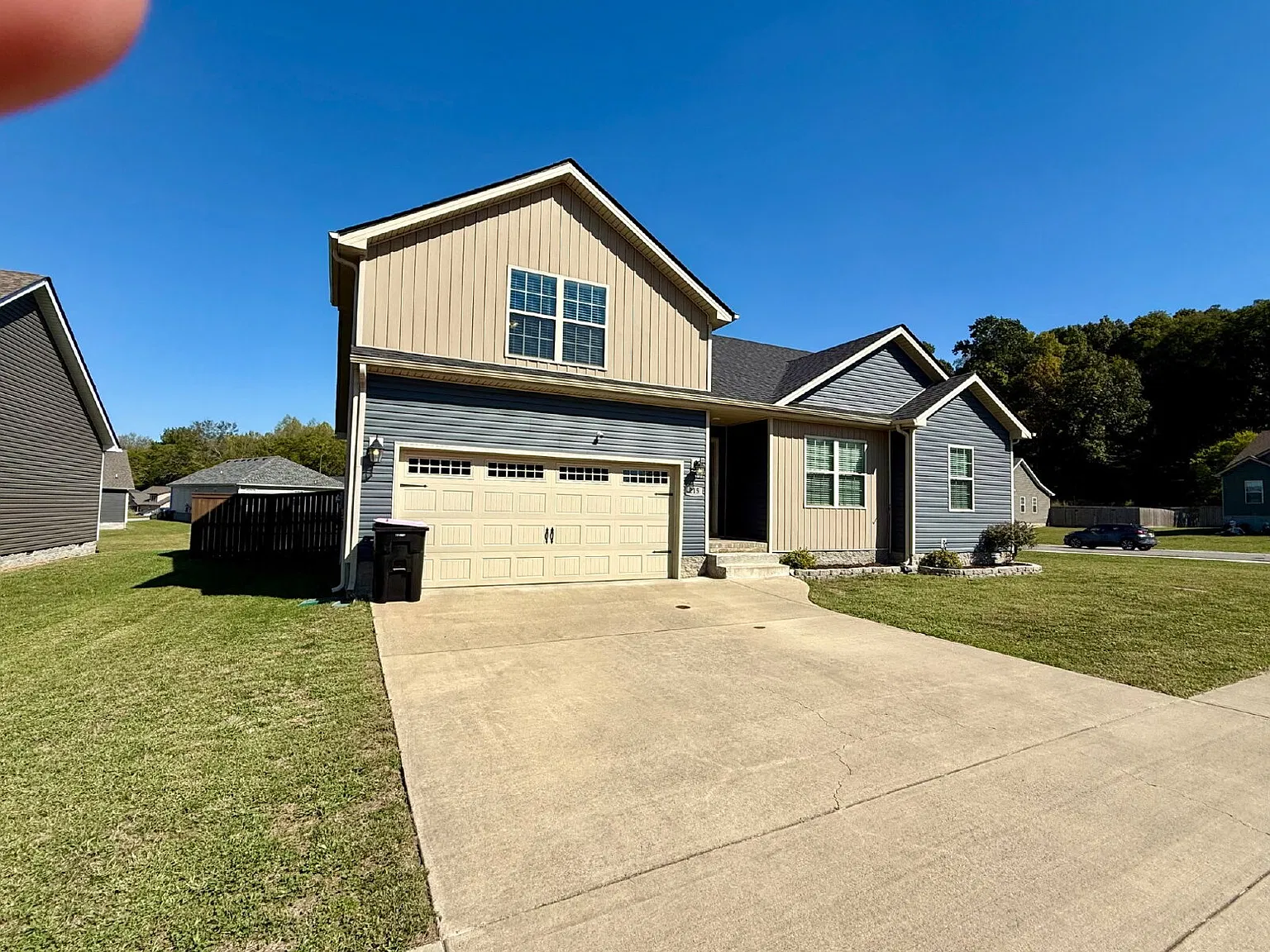 3 bed, 2.0 bath, 1694 sqft, $1,900 — Photo 1