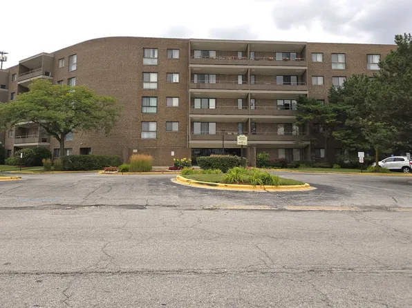 7 E Carriageway Dr APT 206, Hazel Crest, IL 60429
