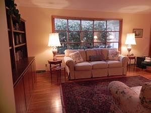 3rd image of 148 Edgewood Dr