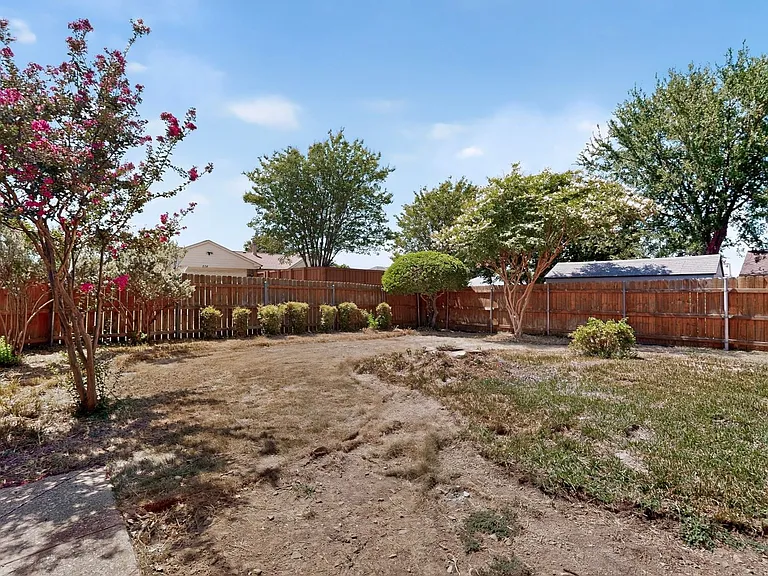 215 Aspenway Dr — Photo 45
