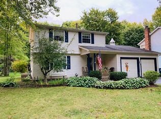 239 Terre Hill Dr, Cortland, OH