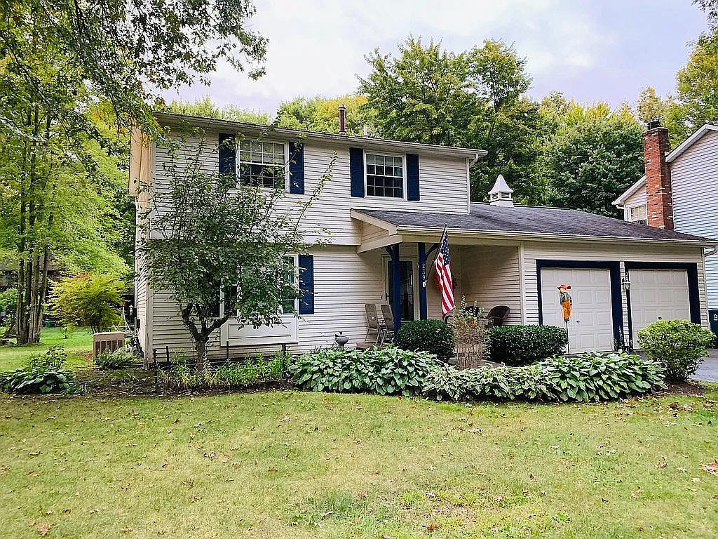 239 Terre Hill Dr photo 1