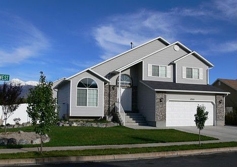 1st image of 1752 N 2520th St W