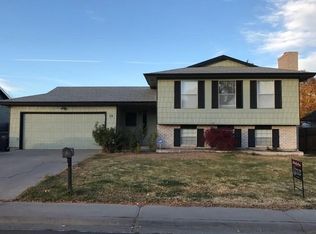 13 Sovereign Cir, Pueblo, CO 81005