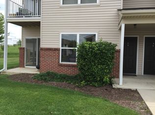 10 Basil Way APT 1, Bloomington, IL 61705