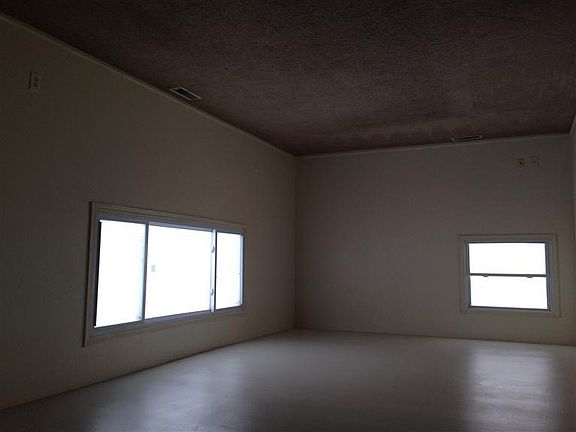 4th image of 5158 Hacket Dr