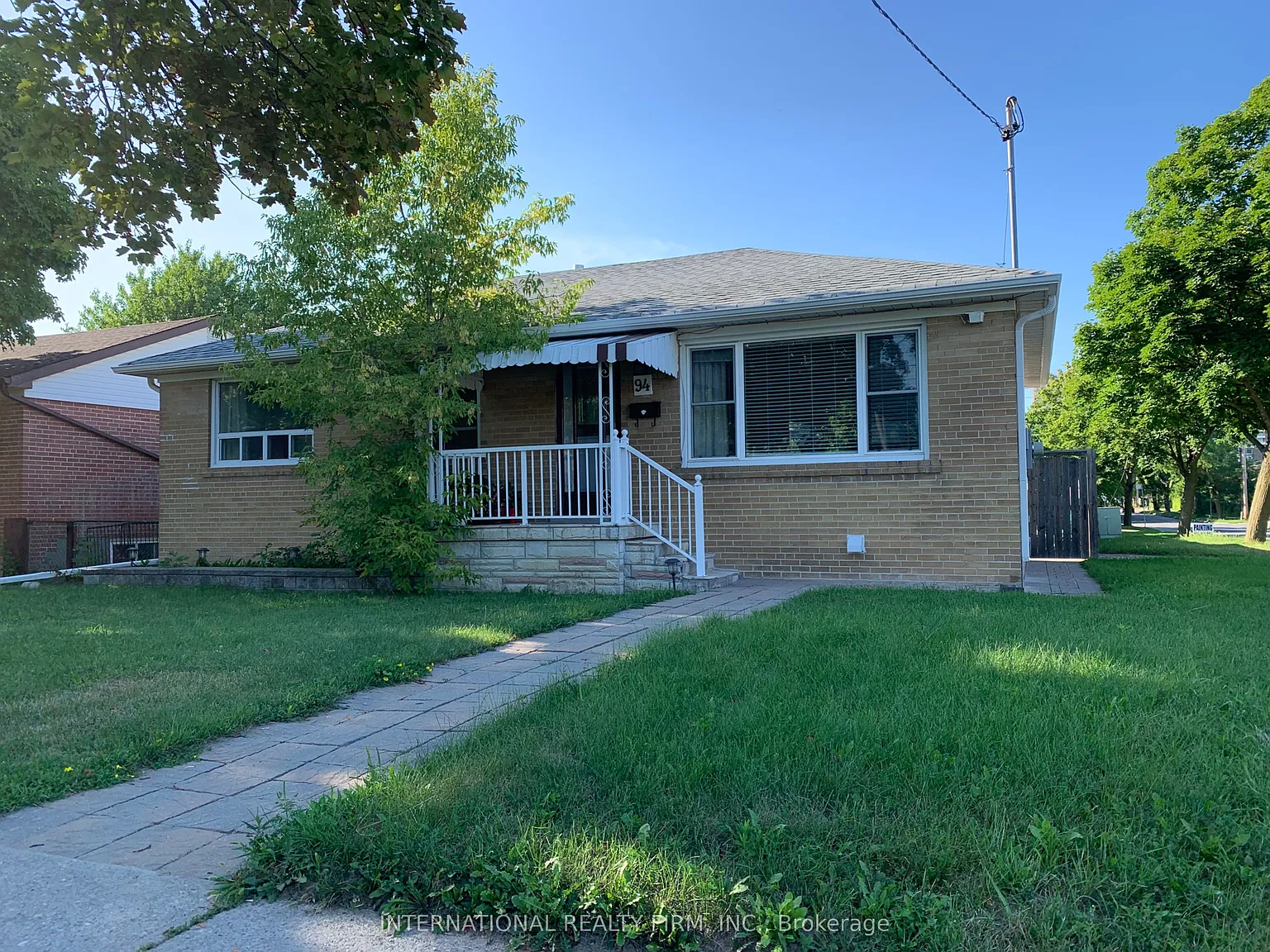 94 Goulding Ave W photo 1