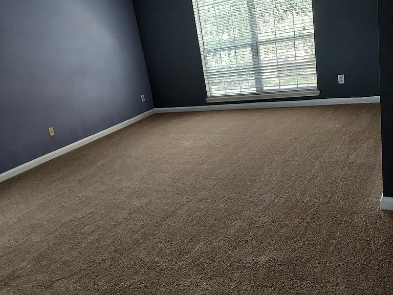 532 Hopewell Dr — Photo 12