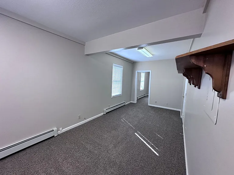 458 S C St #A — Photo 6