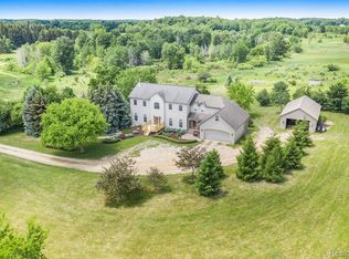 1940 Hadley Rd, Lapeer, MI 48446