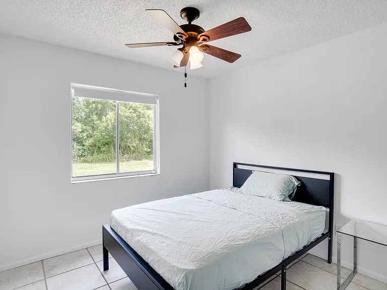 8724 Tall Pine Ln — Photo 2