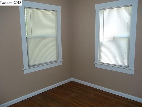 5th image of 353 Pardee Ave