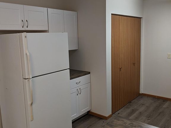 Kitchen/Laundry