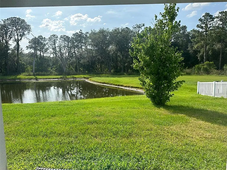 6911 Gideon Cir — Photo 27