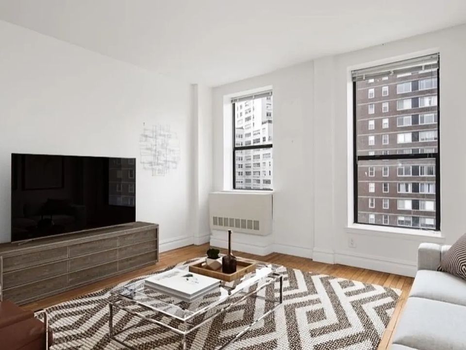 1st image of 154 W 70th St APT 9B