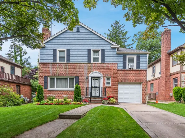 8018 Springfield Blvd, Hollis Hills, NY 11427