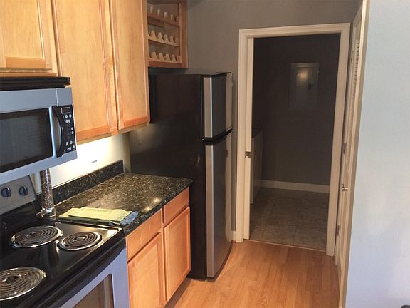 4th image of 2606 McKnight Crossing Ct