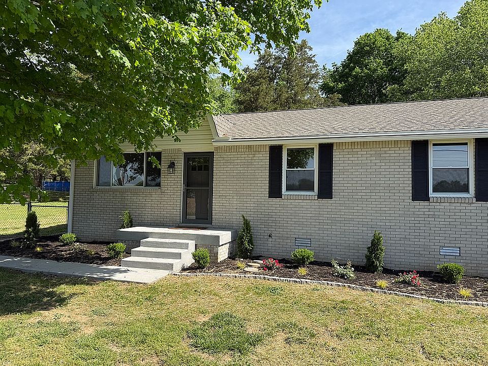 1st image of 2758 Goodsprings Rd