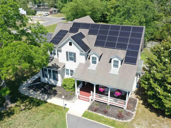 44 Church St, Port Republic, NJ 08241