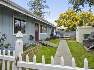 1525 Gloria Dr, Santa Rosa, CA 95407
