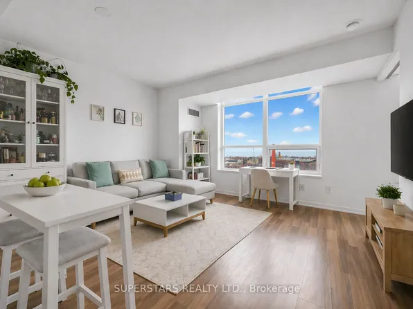 38 Joe Shuster Way #1416, Toronto, ON M6K 0A5