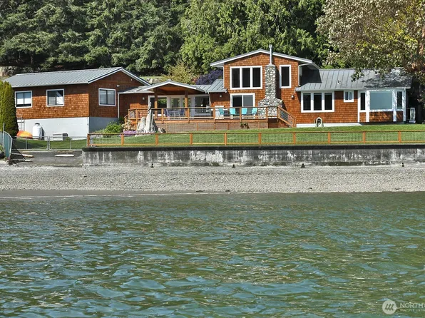 4325 Honeymoon Bay Road, Greenbank, WA 98253