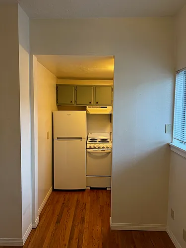 1414 SE Lambert St #3 Photo 1