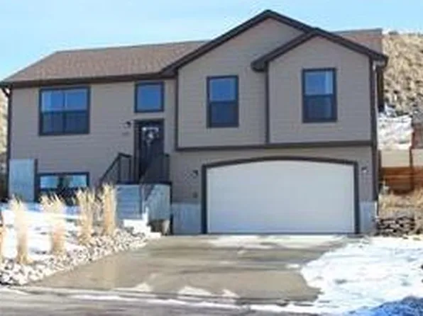 637 Westgate Dr, Billings, MT 59101