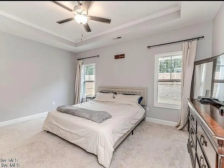 223 Burnside Dr — Photo 12